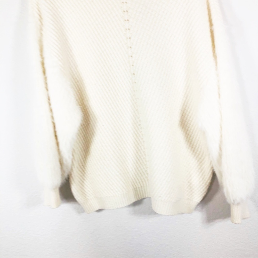 🔥Anthro Knitted & Knotted ivory soft eyelash sleeves sweater - Picture 10 of 12